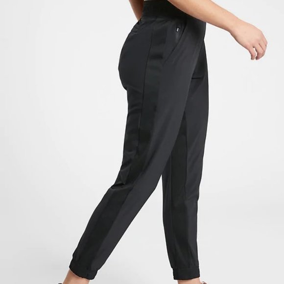 Athleta Brooklyn Joggers size 26 Mountain Olive - Picture 4 of 8